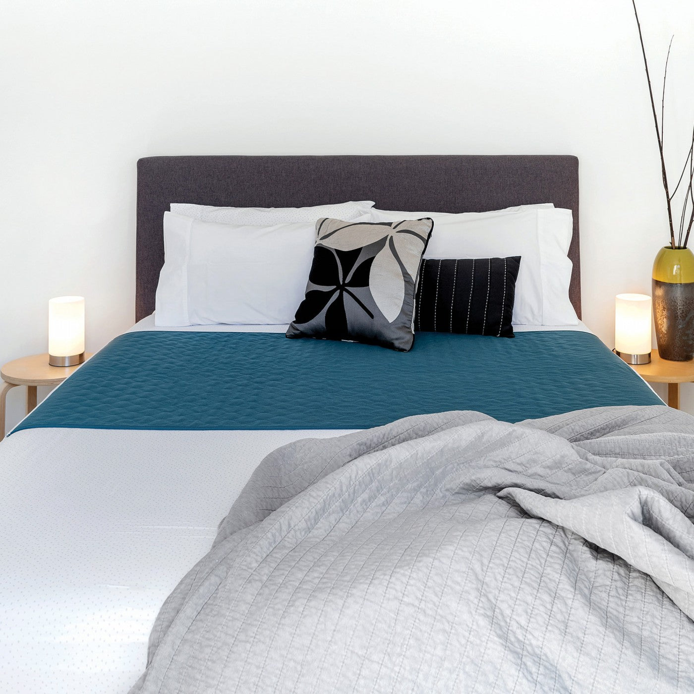 Conni X-wide Bed Pad with Tuck-ins